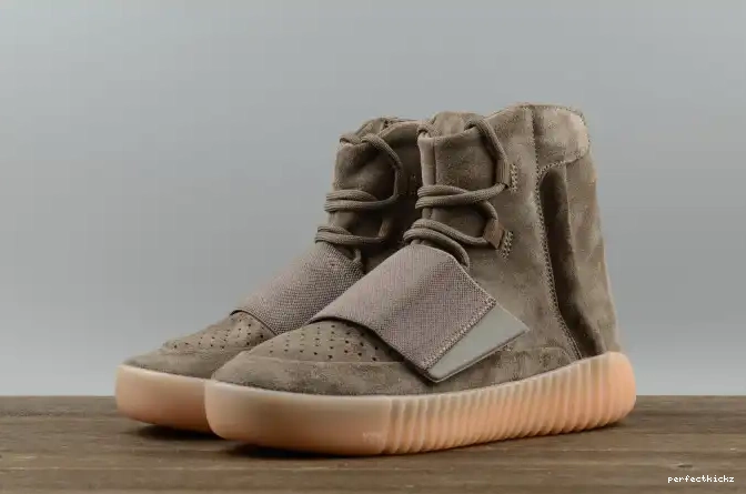Boost Brown adidas Light Yeezy BY2456 750 0608